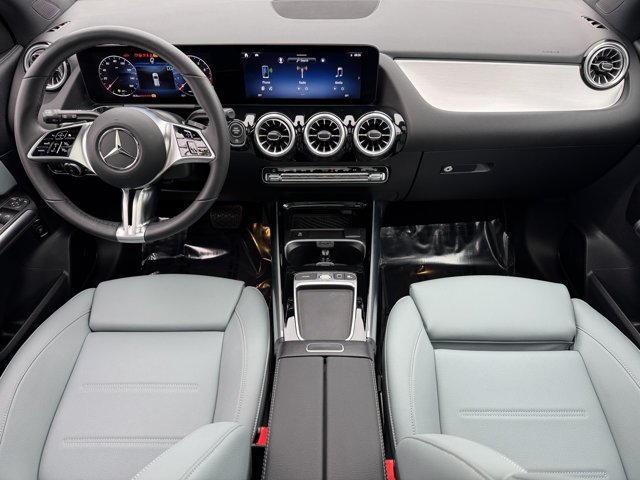 Used 2026 Cosmos Black Metallic Mercedes-Benz GLA 250 image 10