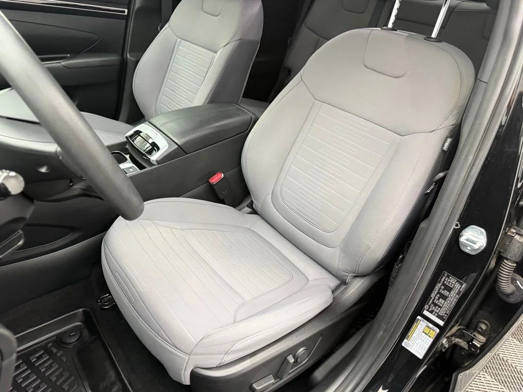 Used 2024 Black Hyundai SEL image 23