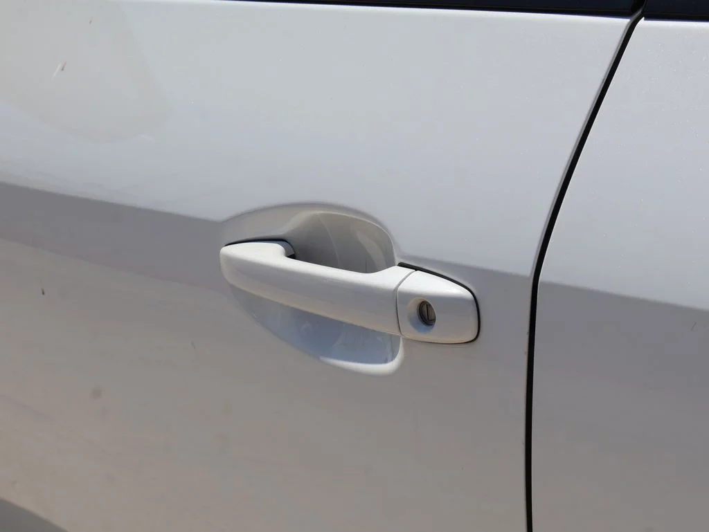 Used 2025 White Subaru Onyx Edition image 19