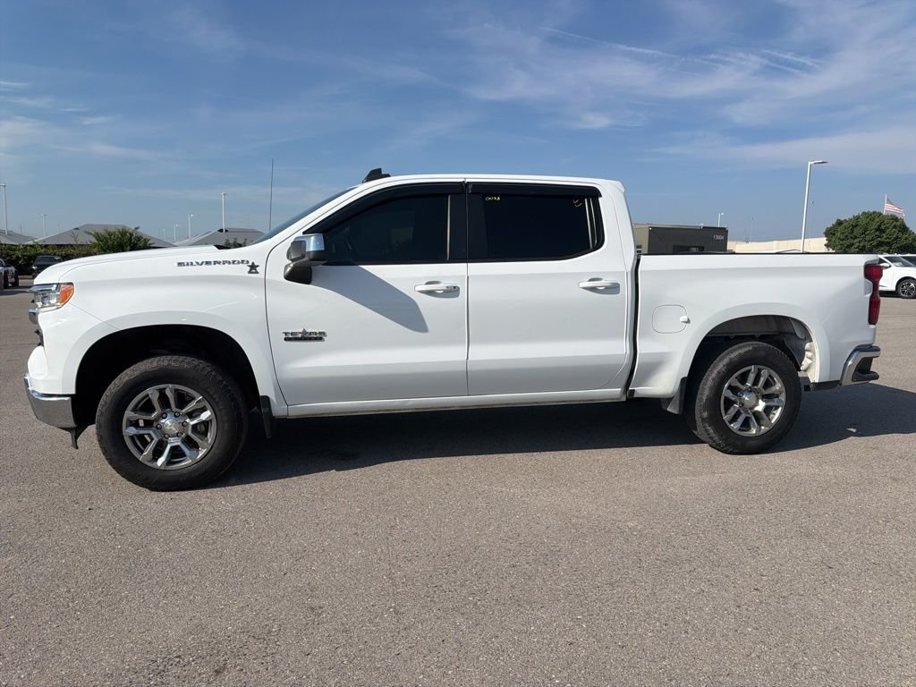 Used 2023 White Chevrolet LT image 2