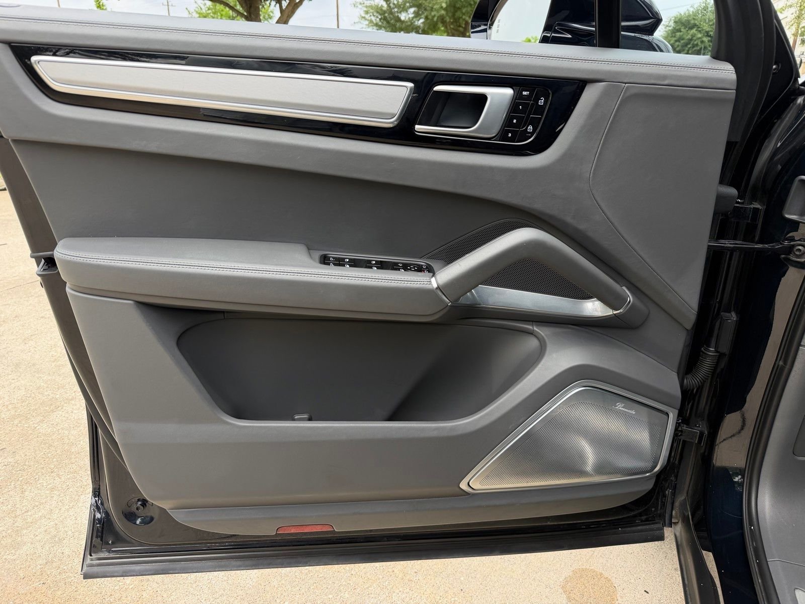 Used 2020 Blue Porsche Turbo image 24