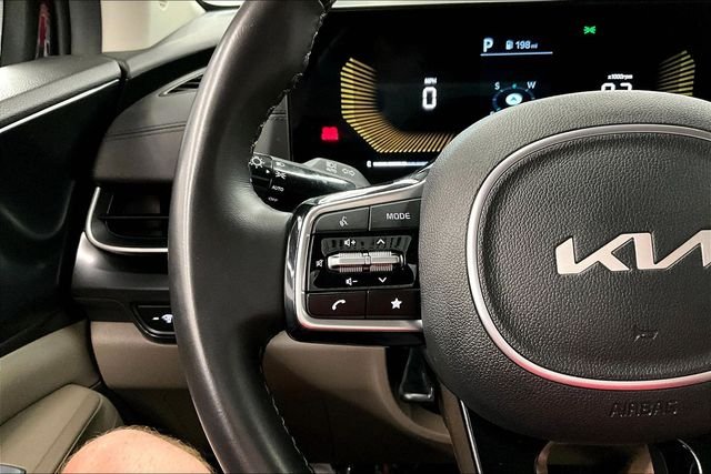2025 Kia Carnival LXS - Photo 25