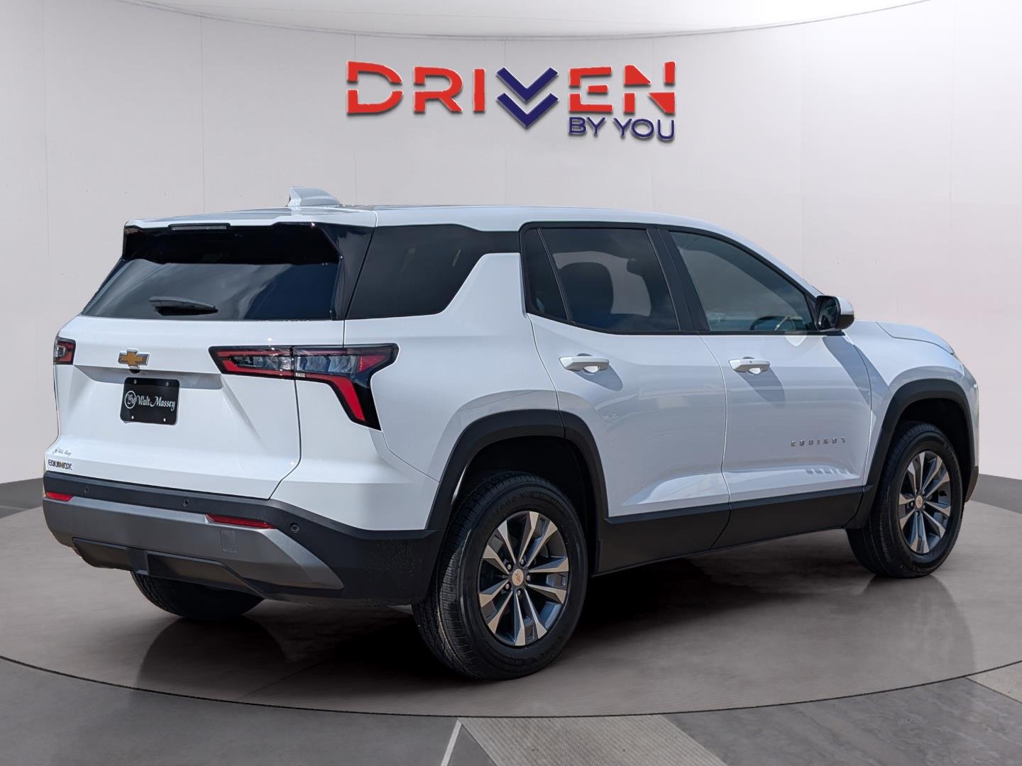 New 2026 Summit White Chevrolet LT image 5