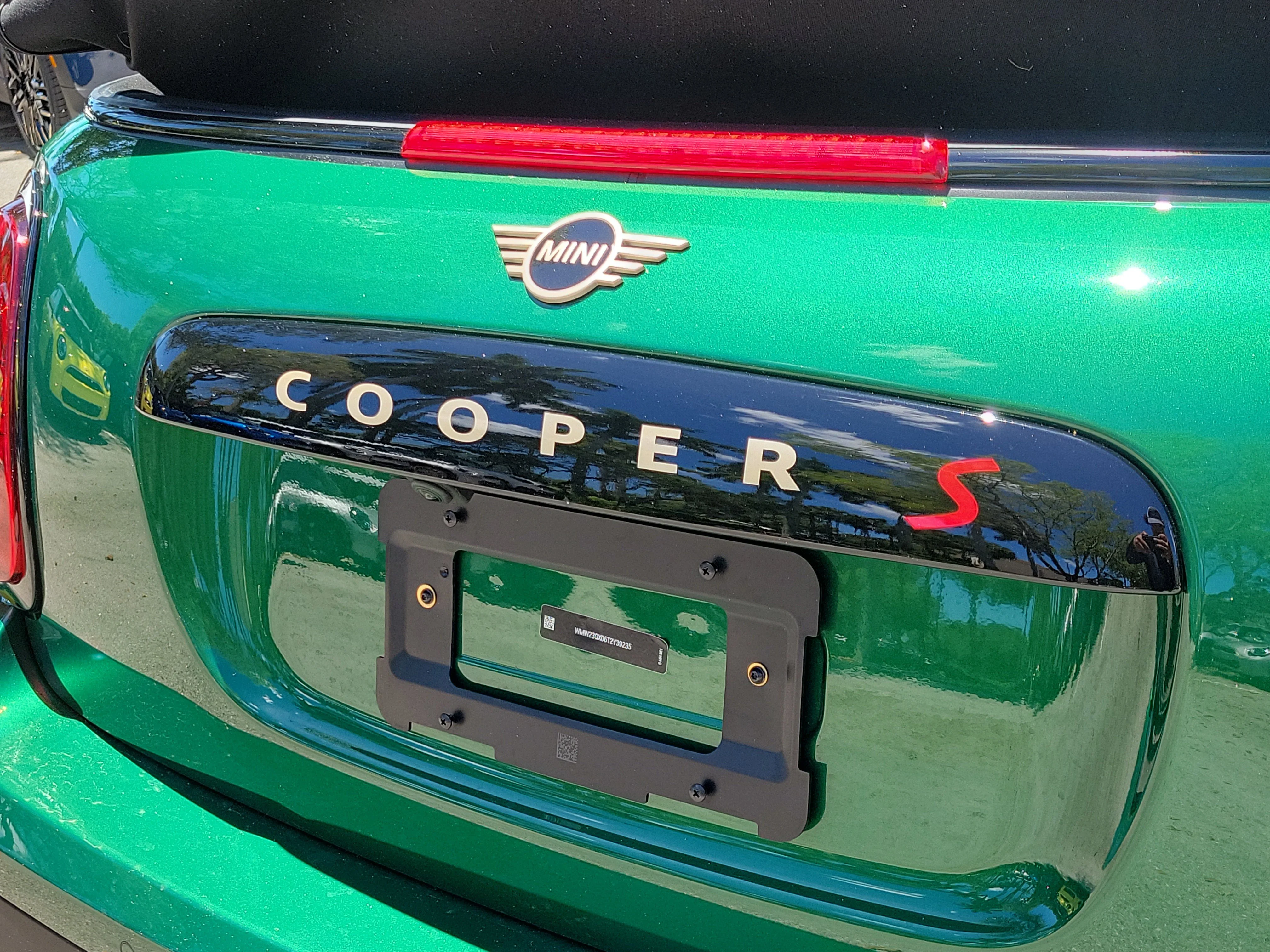 New 2026 British Racing Green MINI Signature Plus image 5