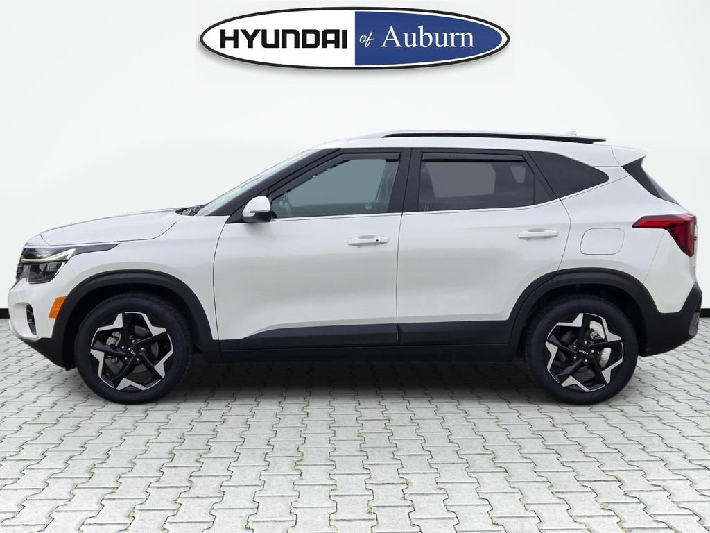 Used 2024 White Kia EX image 9