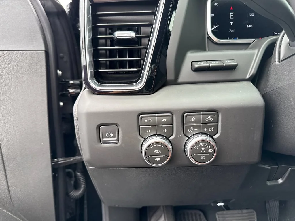 2026 GMC Sierra 2500HD Denali Ultimate - Photo 19