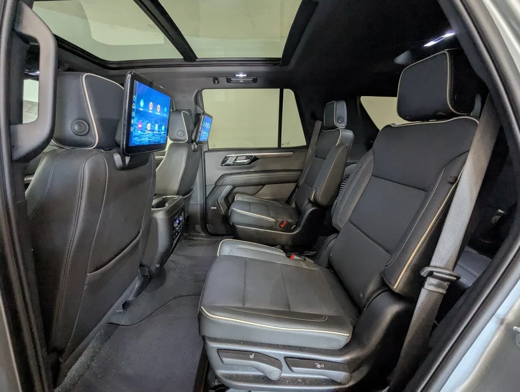 Used 2025 Gray Chevrolet Premier image 12