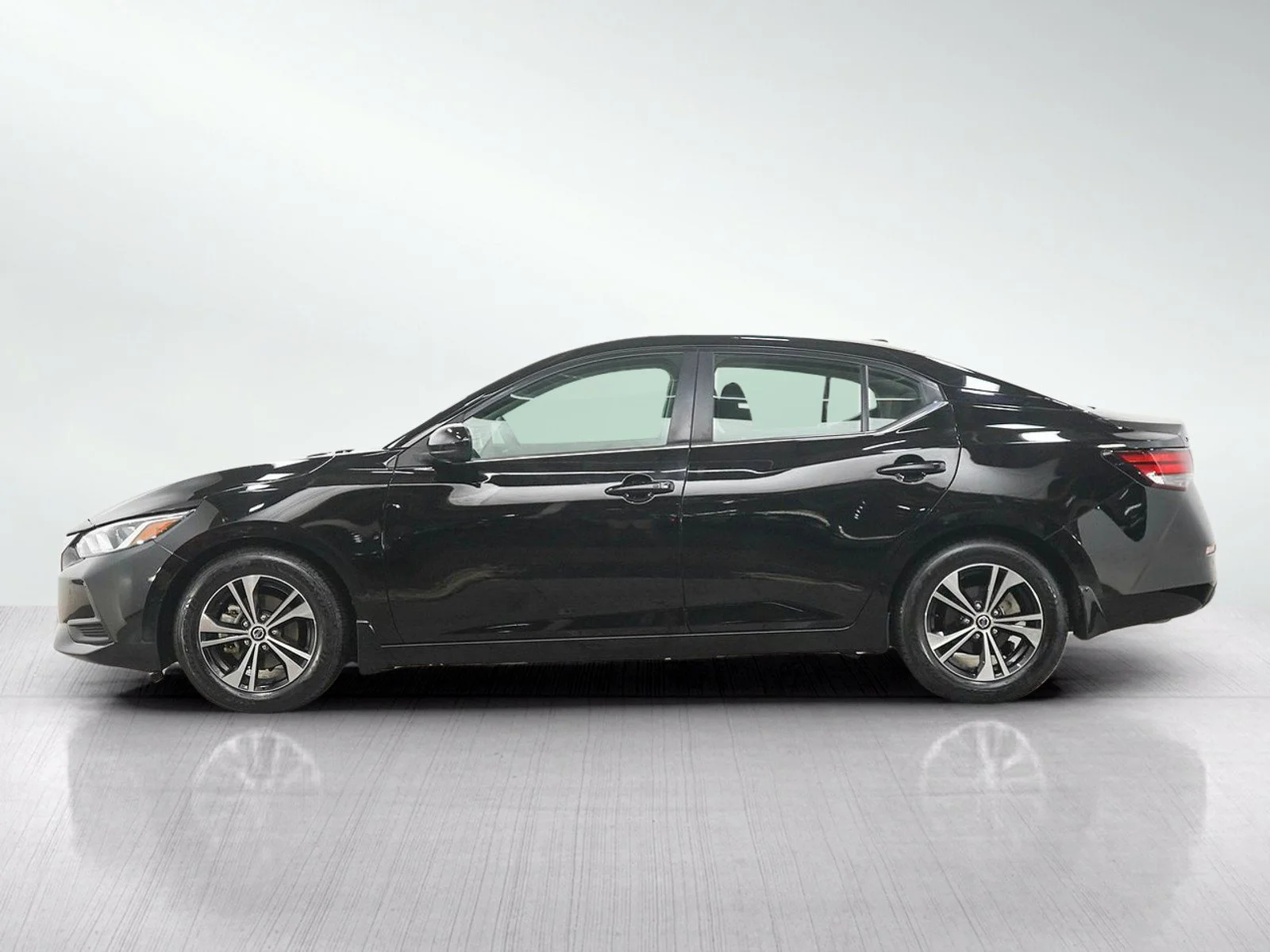 Used 2021 Nissan Sentra SV with VIN 3N1AB8CVXMY308358 for sale in Minneapolis, Minnesota