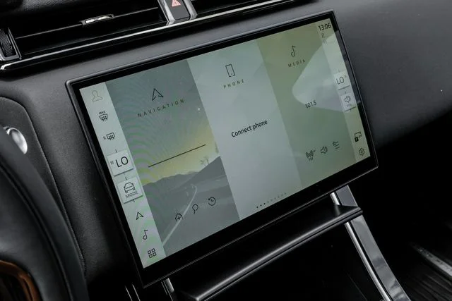 New 2026 White Land Rover S image 35