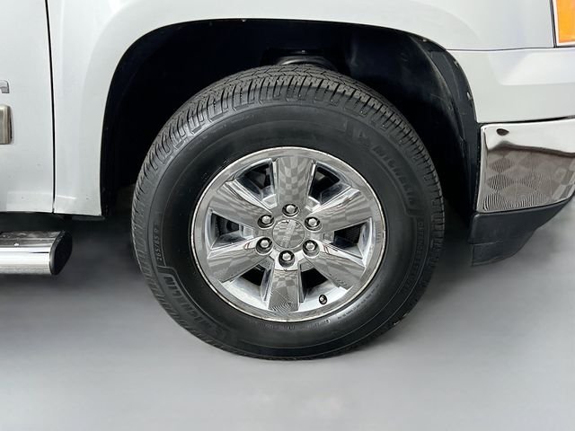 Used 2013 Silver GMC SLE image 31
