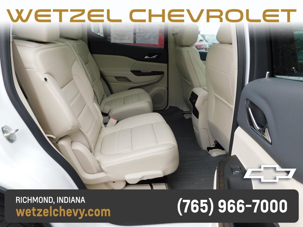 Used 2023 White GMC Denali image 22