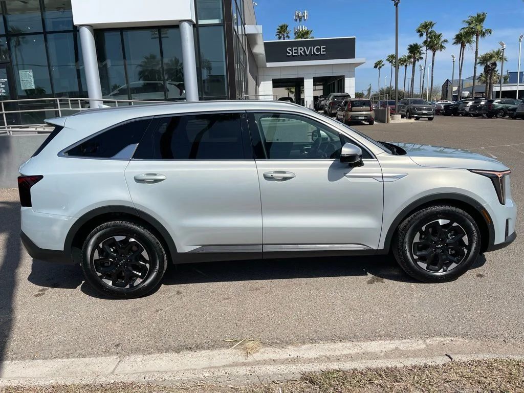 New 2026 White Kia S image 10
