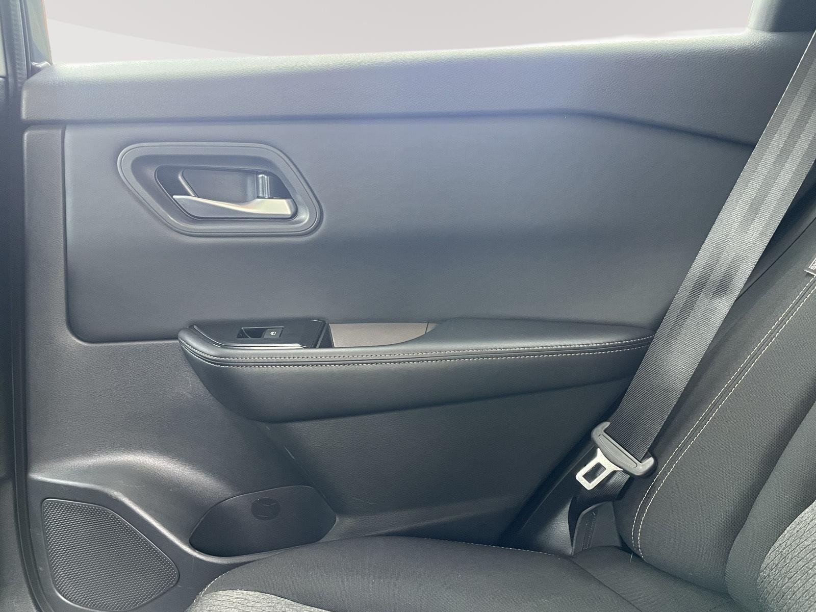 Used 2025 Gun Metallic Nissan SV image 15