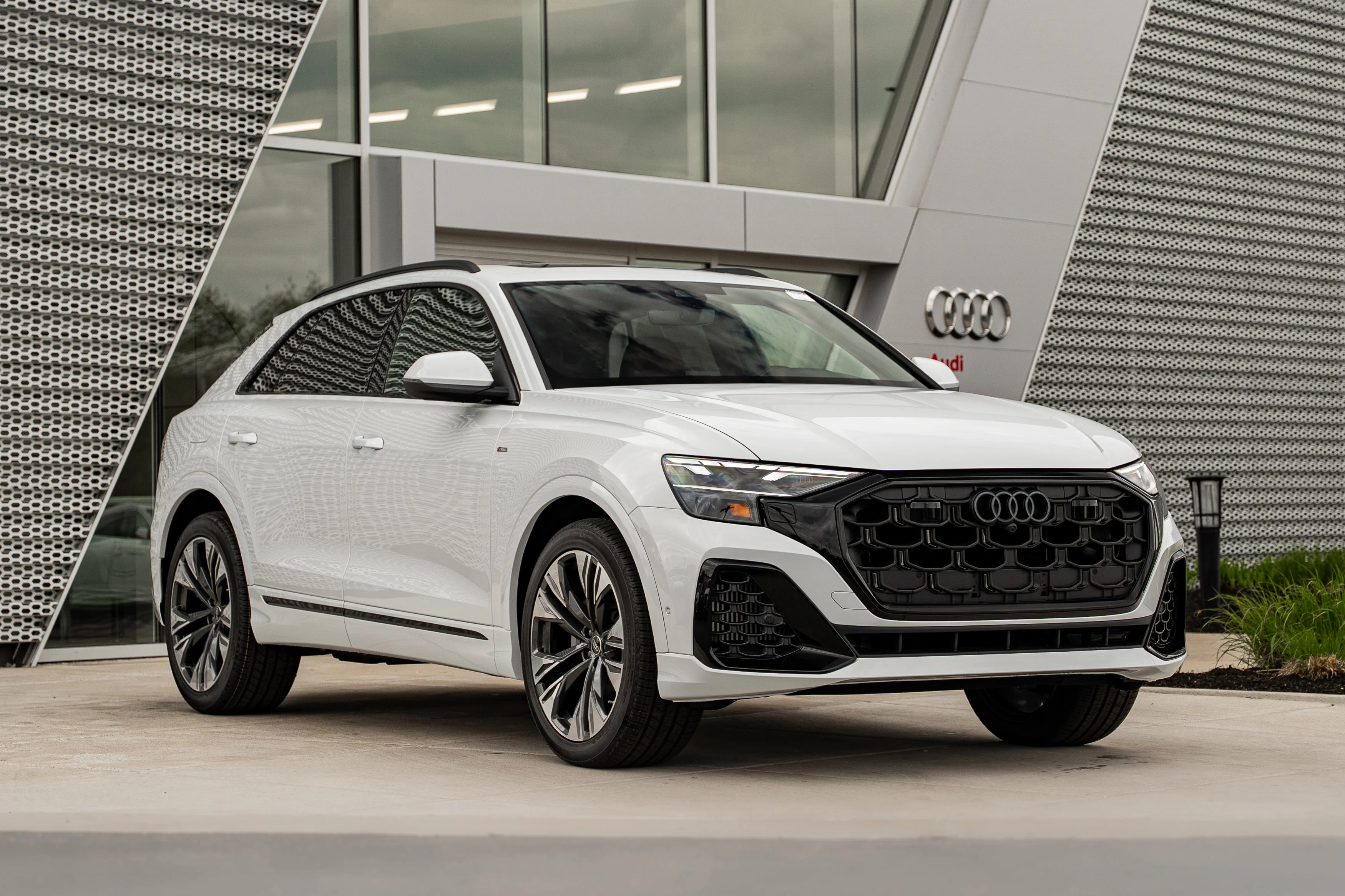 2026 Audi Q8 55 Premium Plus quattro Tiptonic's photo