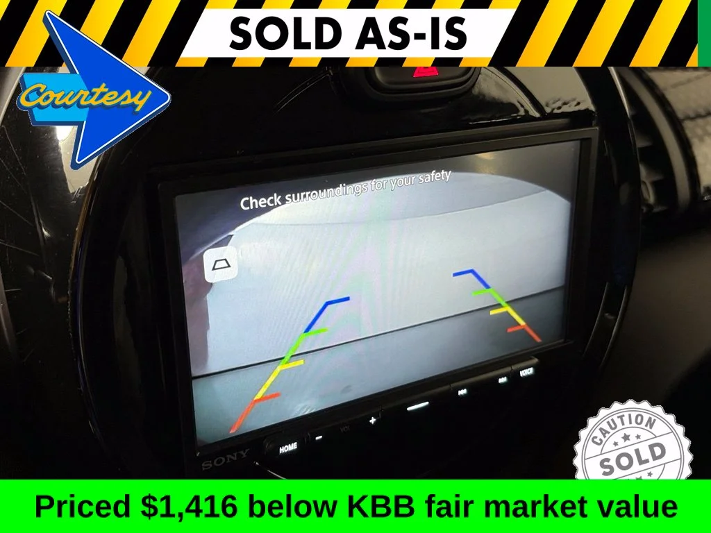 Used 2015 Red MINI Base image 24
