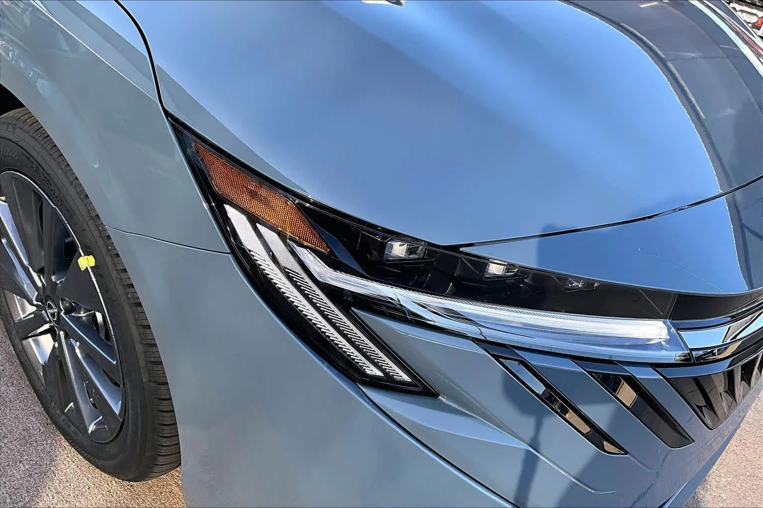 New 2026 Atlantic Gray Metallic Nissan SL image 13