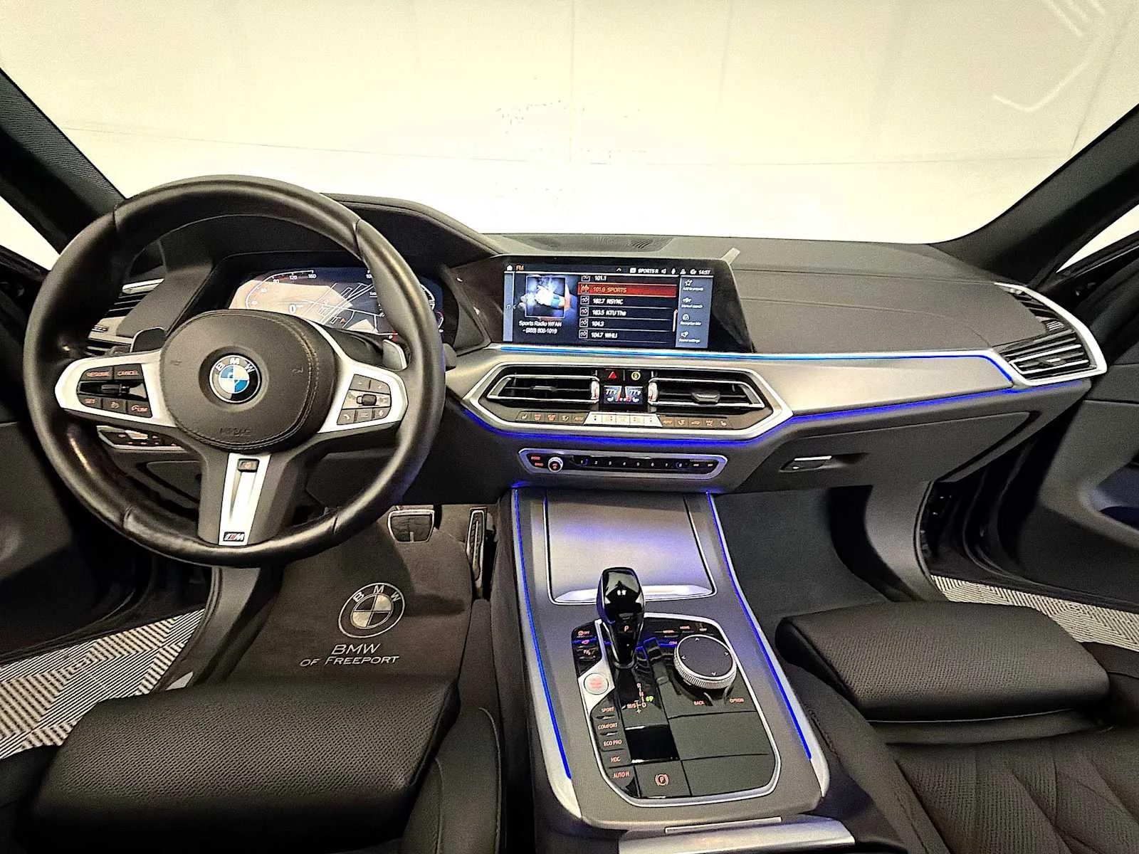 Certified Used 2023 Carbon Black Metallic BMW xDrive40i image 8