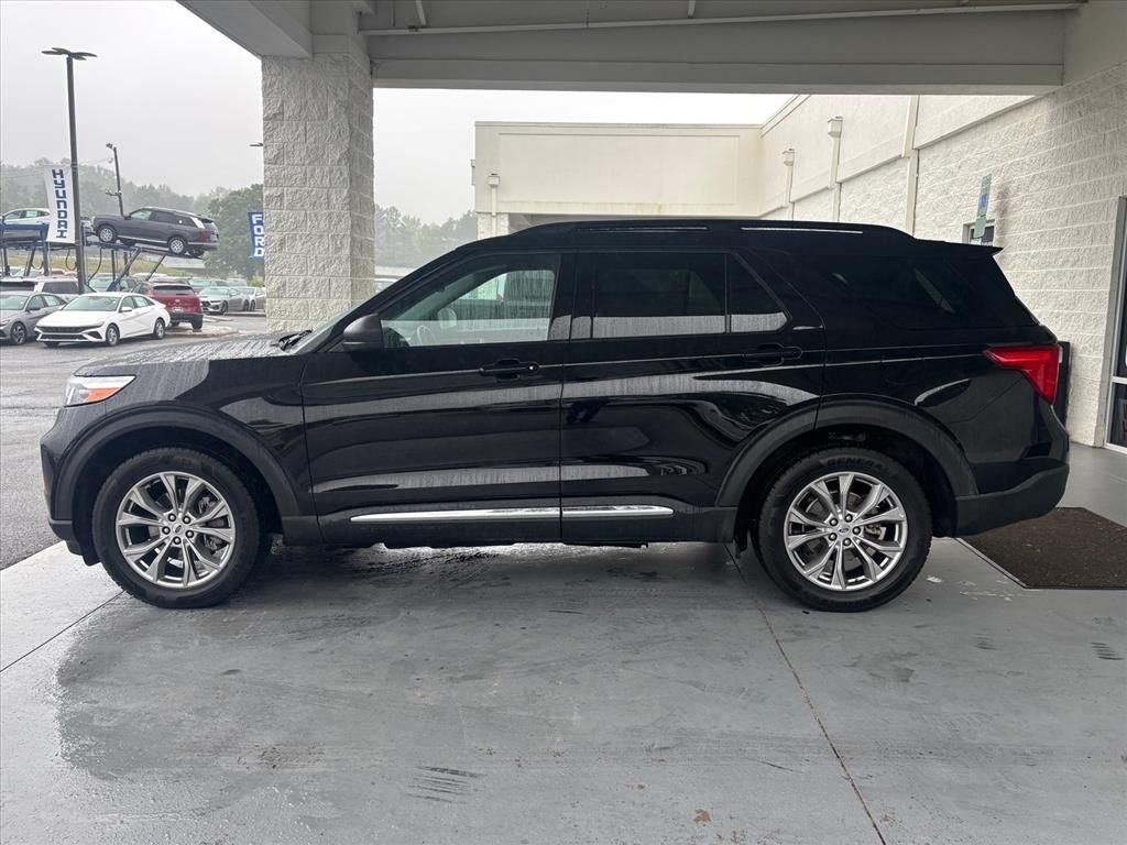 Used 2022 Black Metallic Ford XLT image 24