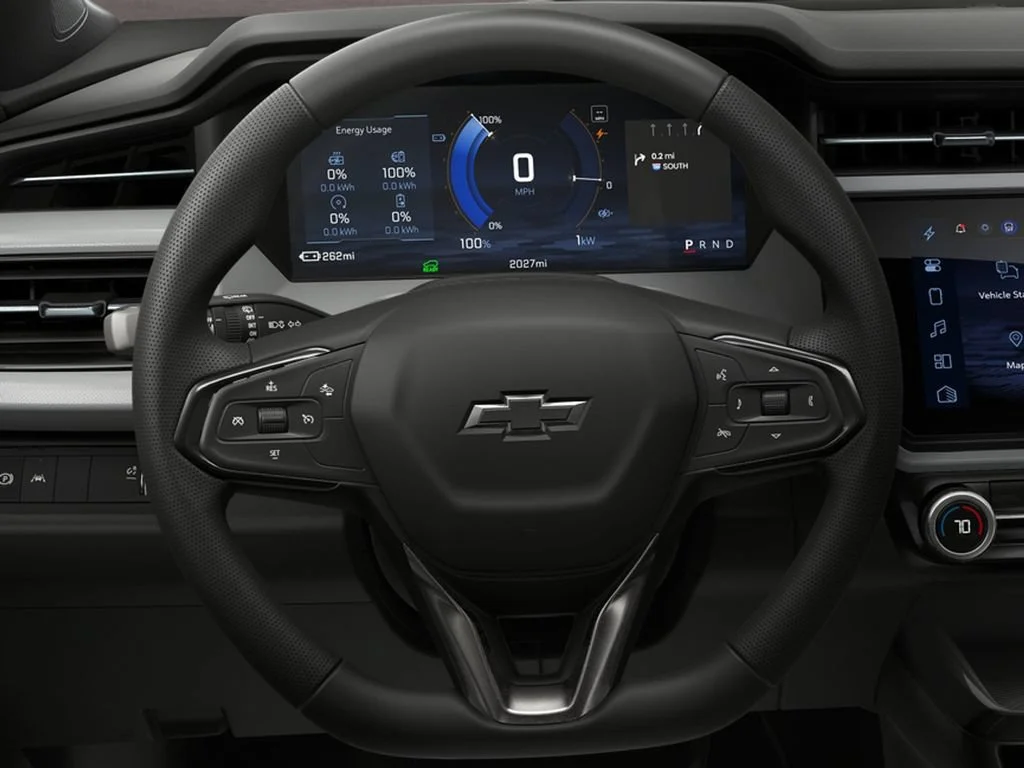 2027 Chevrolet Bolt LT - Photo 8