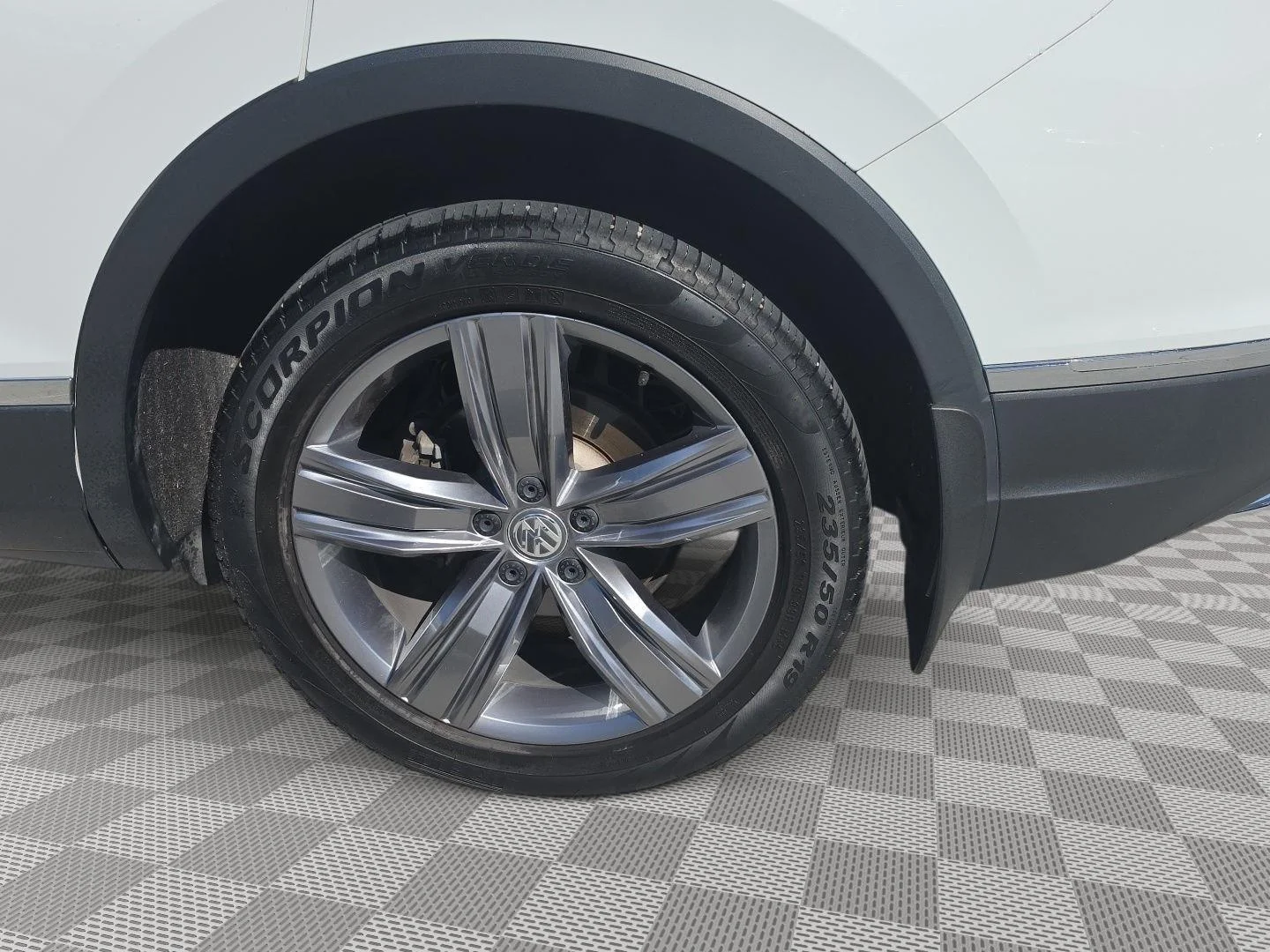 Used 2021  Volkswagen SEL image 21