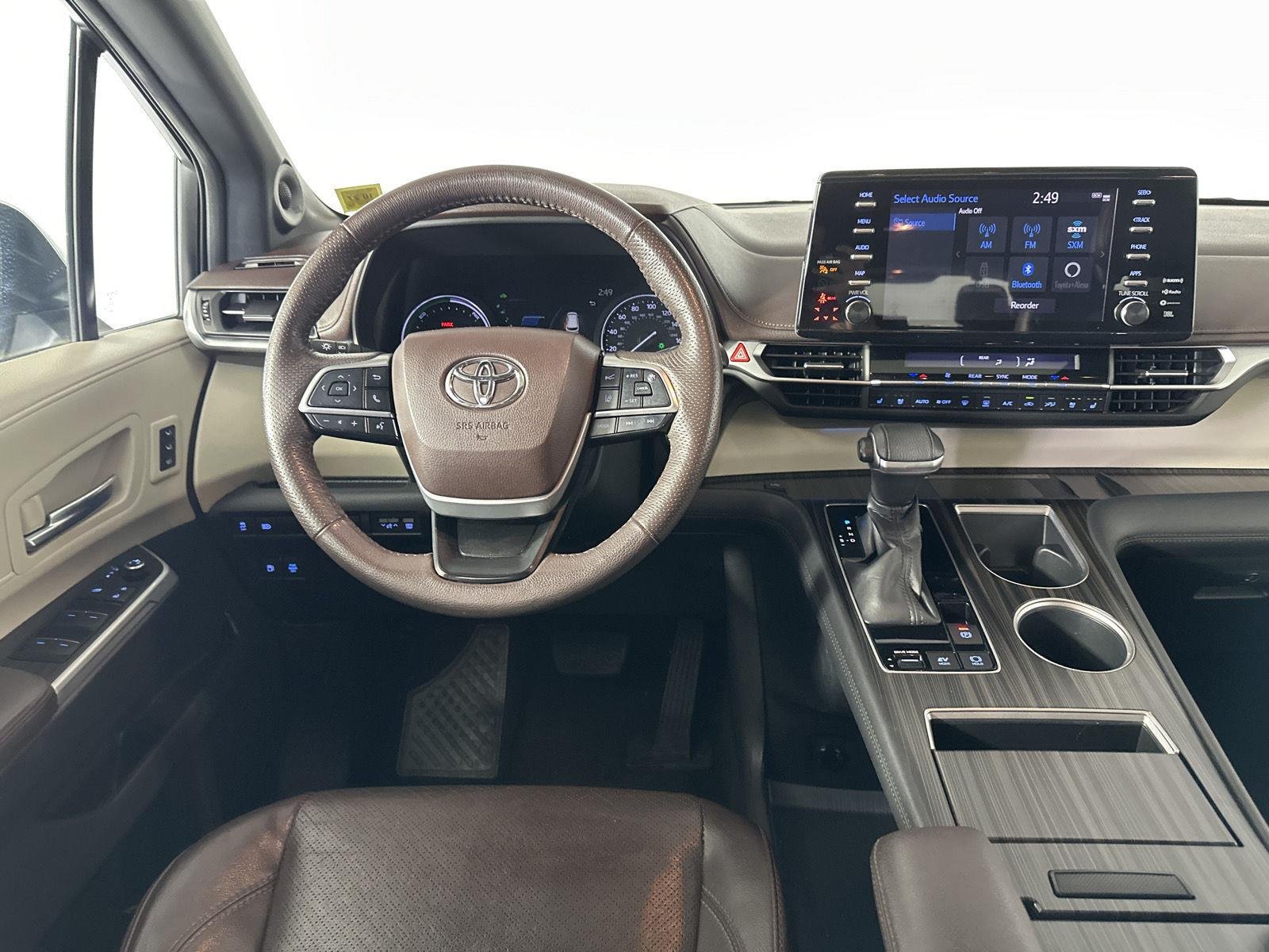 Used 2022 Windchill Pearl Toyota Platinum 7-Passenger image 24