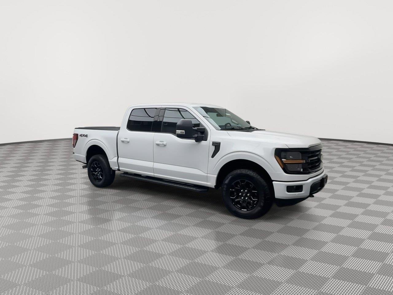 Used 2024 Oxford White Ford XLT image 44