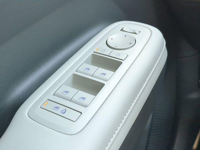 2025 Hyundai Santa Fe SEL - Photo 25