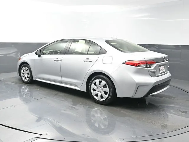 2022 Toyota Corolla LE - Photo 5