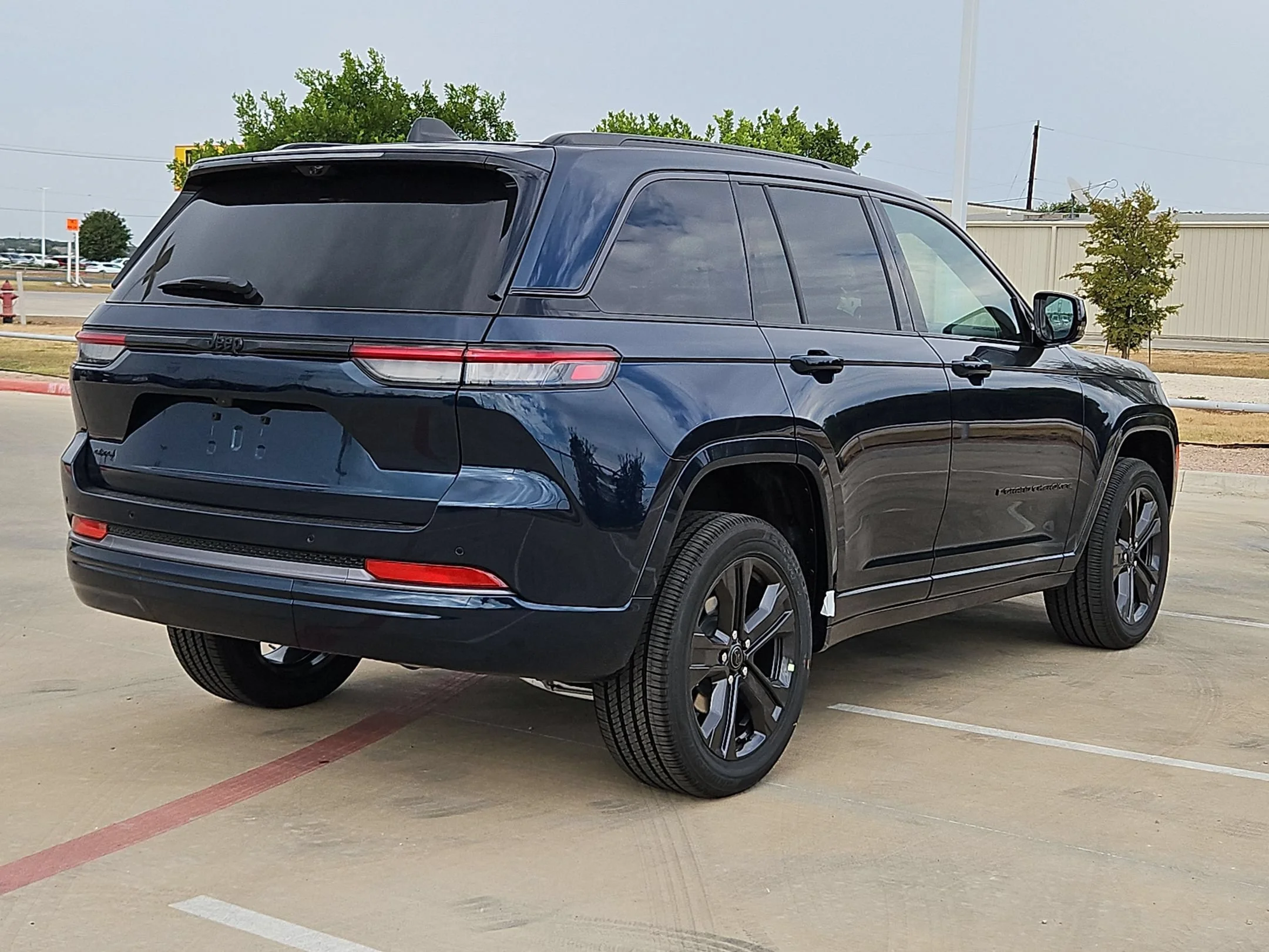 New 2027 Fathom Blue Pearlcoat Jeep Limited Reserve image 3