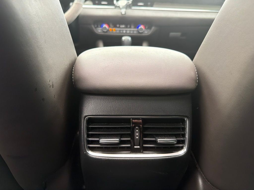 Used 2020 White Mazda Signature image 21