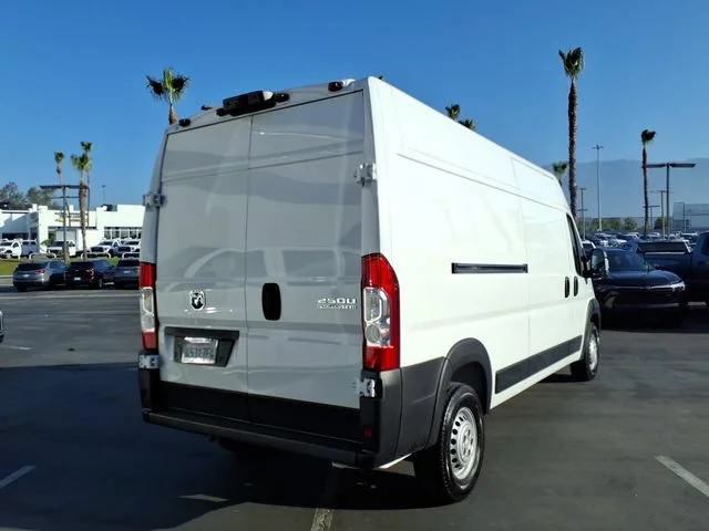 Used 2026 Bright White Cl Ram Tradesman image 7