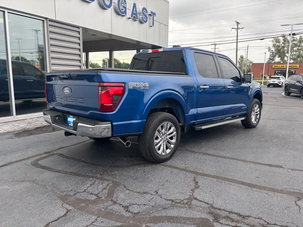 Used 2024 Blue Ford XLT image 5