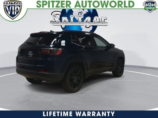 New 2026 Fathom Blue Pearl-Coat Exterior Paint Jeep Altitude image 10