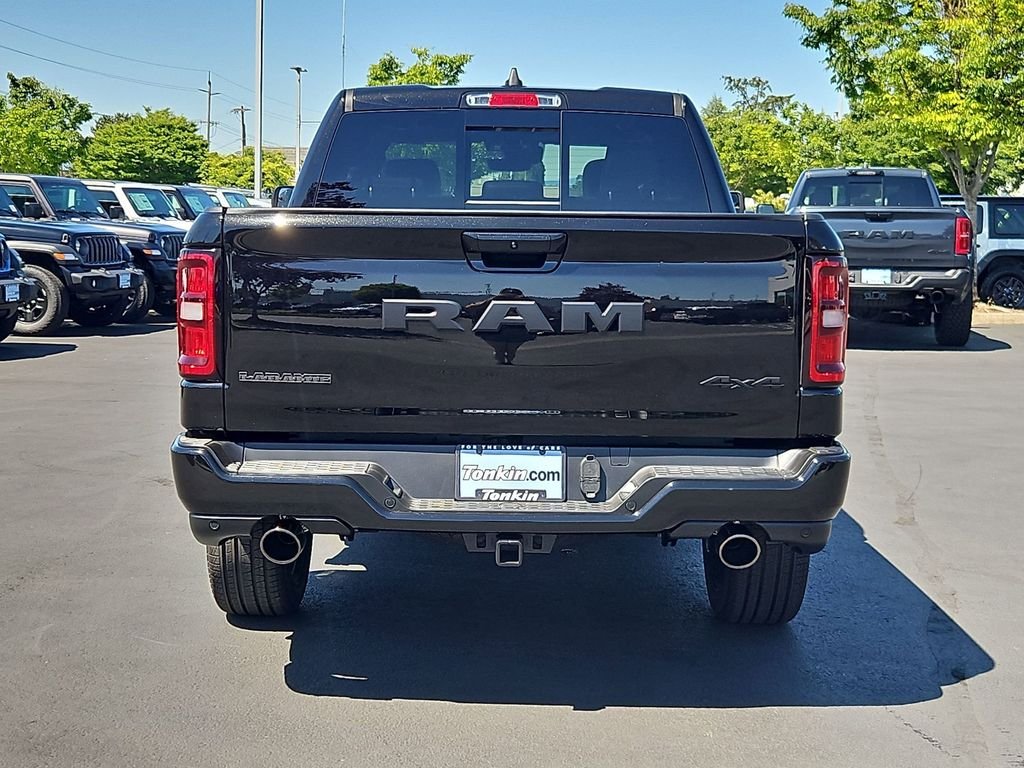 New 2026 Diamond Black Crystal Pearl-Coat Exterior Paint RAM Laramie image 5
