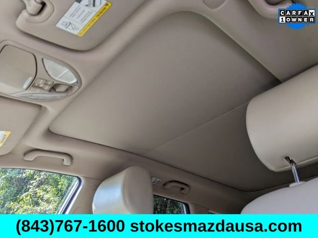 Used 2014 White Hyundai Limited image 3