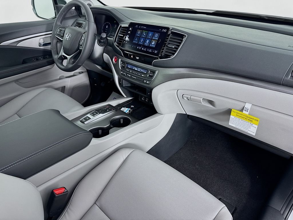 New 2026 Platinum White Pearl Honda RTL image 40