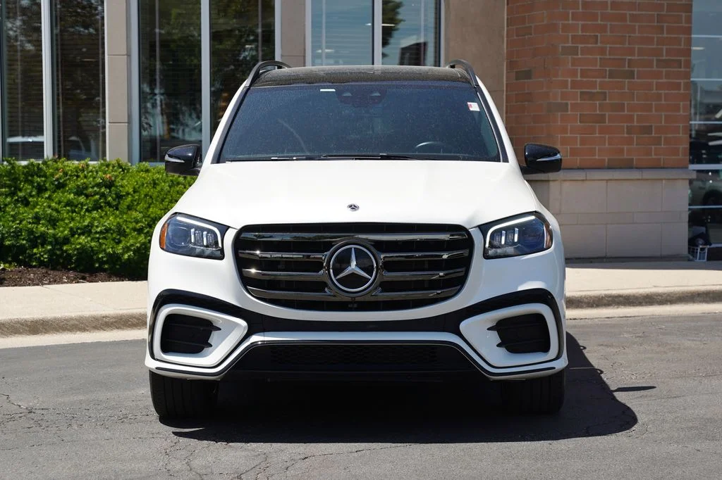 Used 2024  Mercedes-Benz GLS 450 image 3
