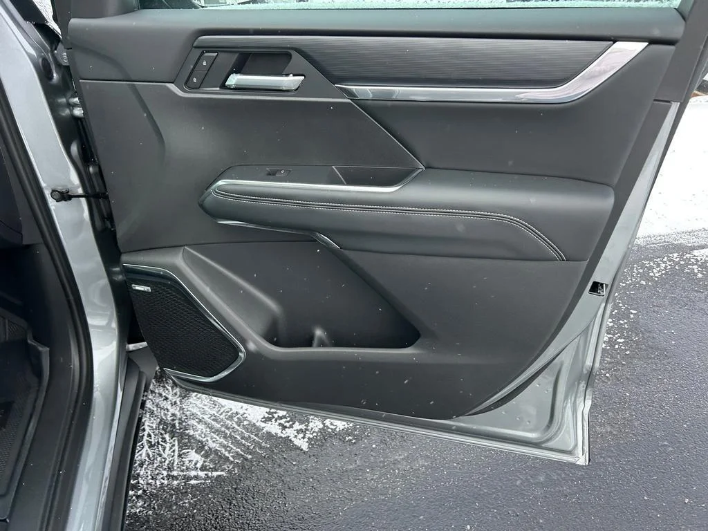 2026 GMC Acadia Elevation - Photo 18