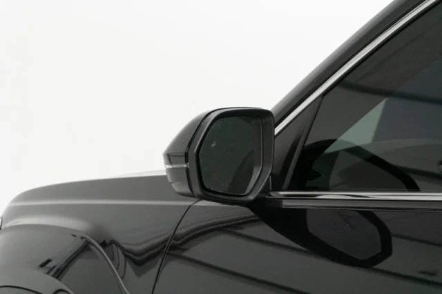 New 2024 Deep Black Pearl Effect Volkswagen 2.0T SEL image 13