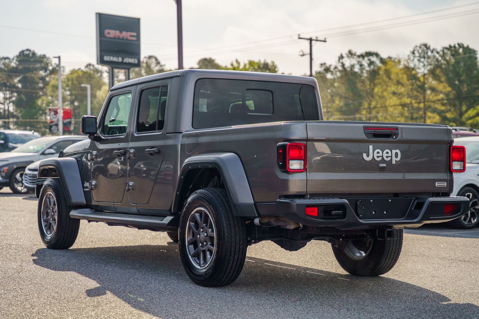 2022 Jeep Gladiator Overland - Photo 6