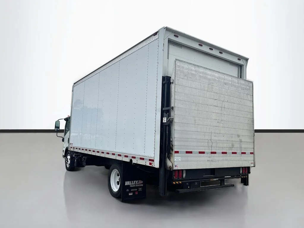 Used 2019 White Isuzu 18