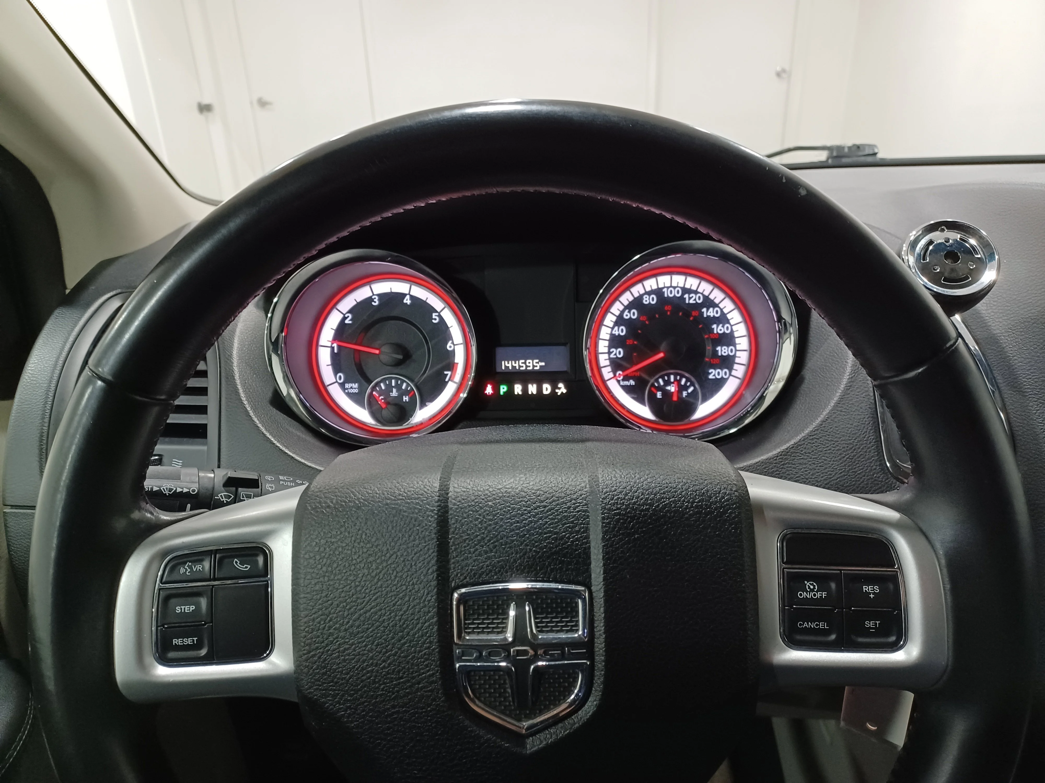 Certified Used 2017 Brilliant Black Crystal Pearl Dodge SE*3.6L V6 | Brilliant Black Crystal Pearl | 7 Pass | Stow 