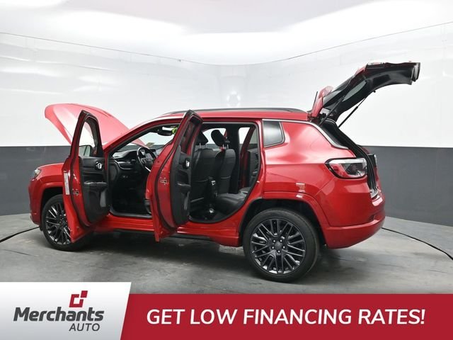 Used 2022 Red Jeep Limited image 55