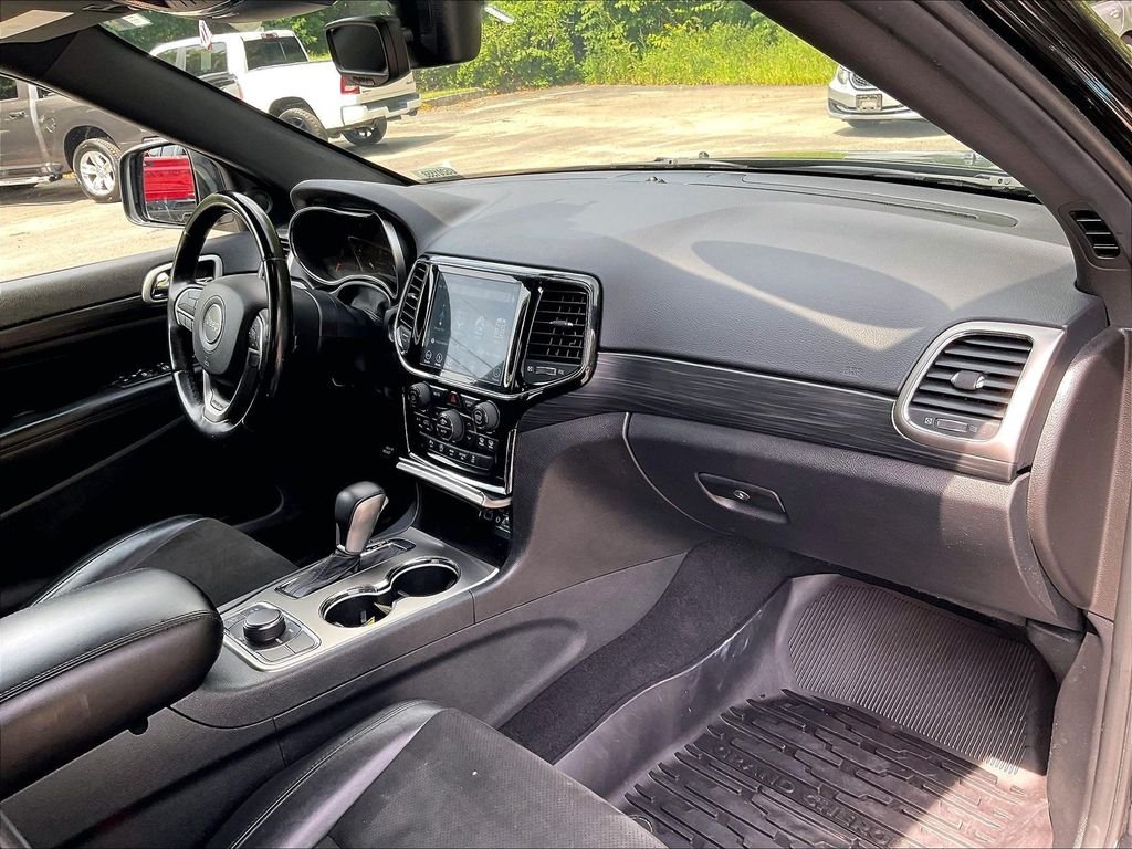Used 2019 Black Jeep Altitude image 14