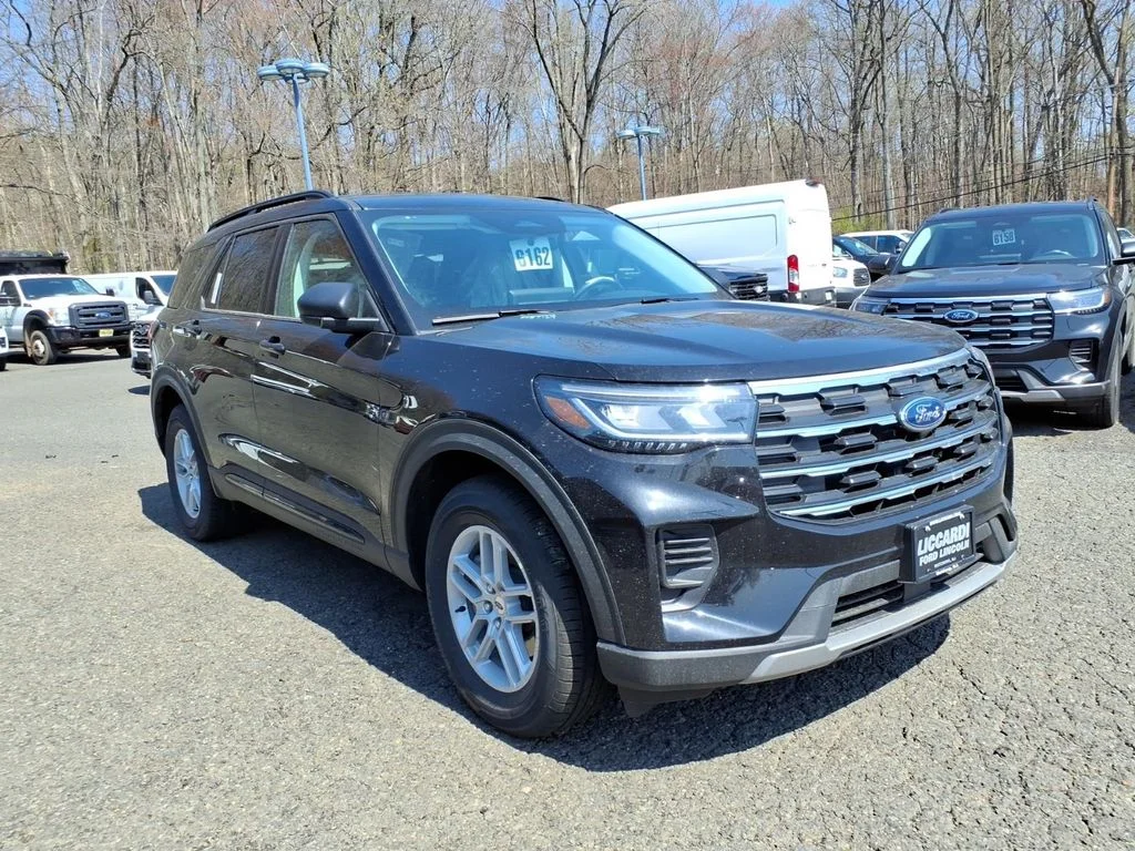 2026 Ford Explorer Active 4WD's photo