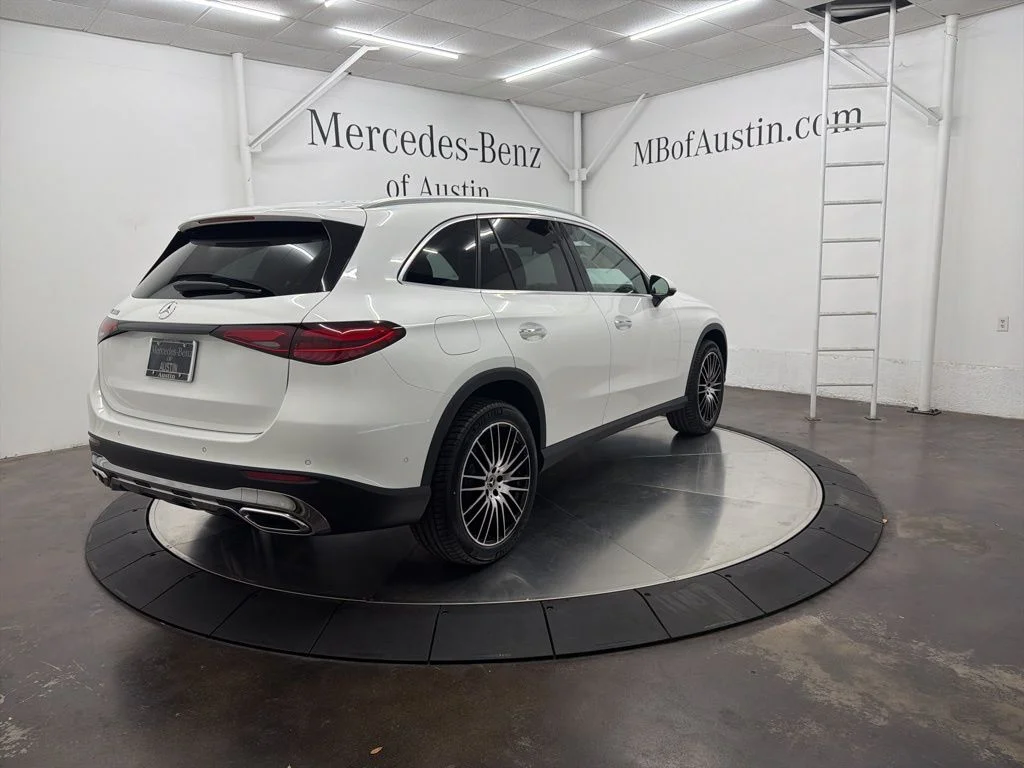 Used 2026 White Mercedes-Benz GLC 300 image 7