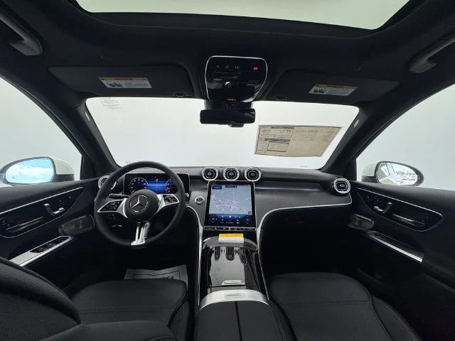 New 2026 Polar White Mercedes-Benz GLC 300 image 21