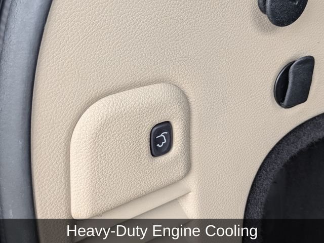 Used 2016 Beige Jeep Limited image 16