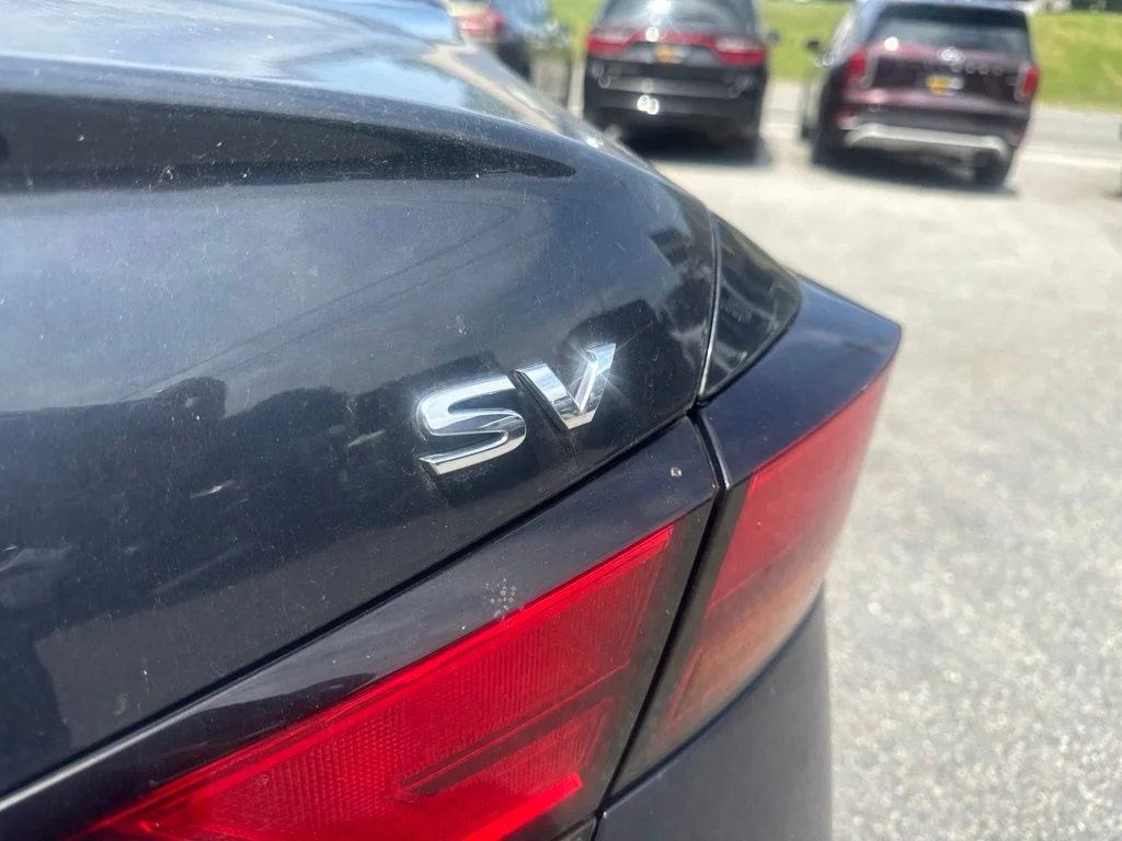 Certified Used 2021 Blue Nissan 2.5 SV image 10