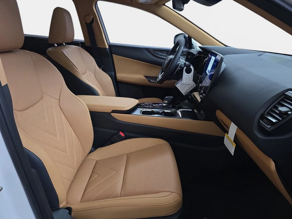 New 2026 Ultra White Lexus PREMIUM PLUS AWD image 9